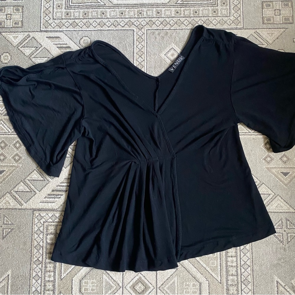 Venus Top Bundle - Picture 4 of 4
